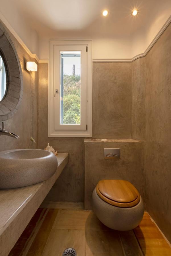Luxury Villa By The Beach Steniaí Buitenkant foto
