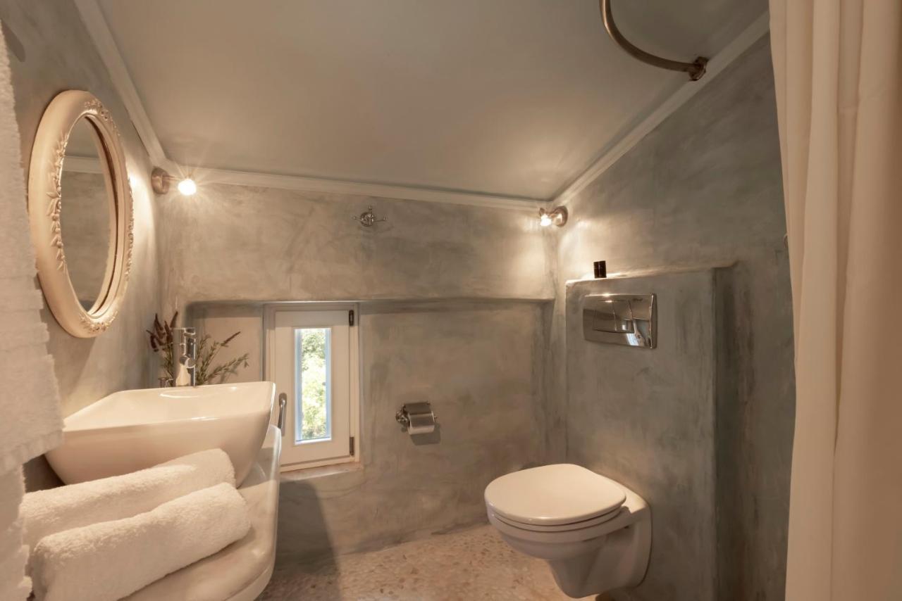 Luxury Villa By The Beach Steniaí Buitenkant foto