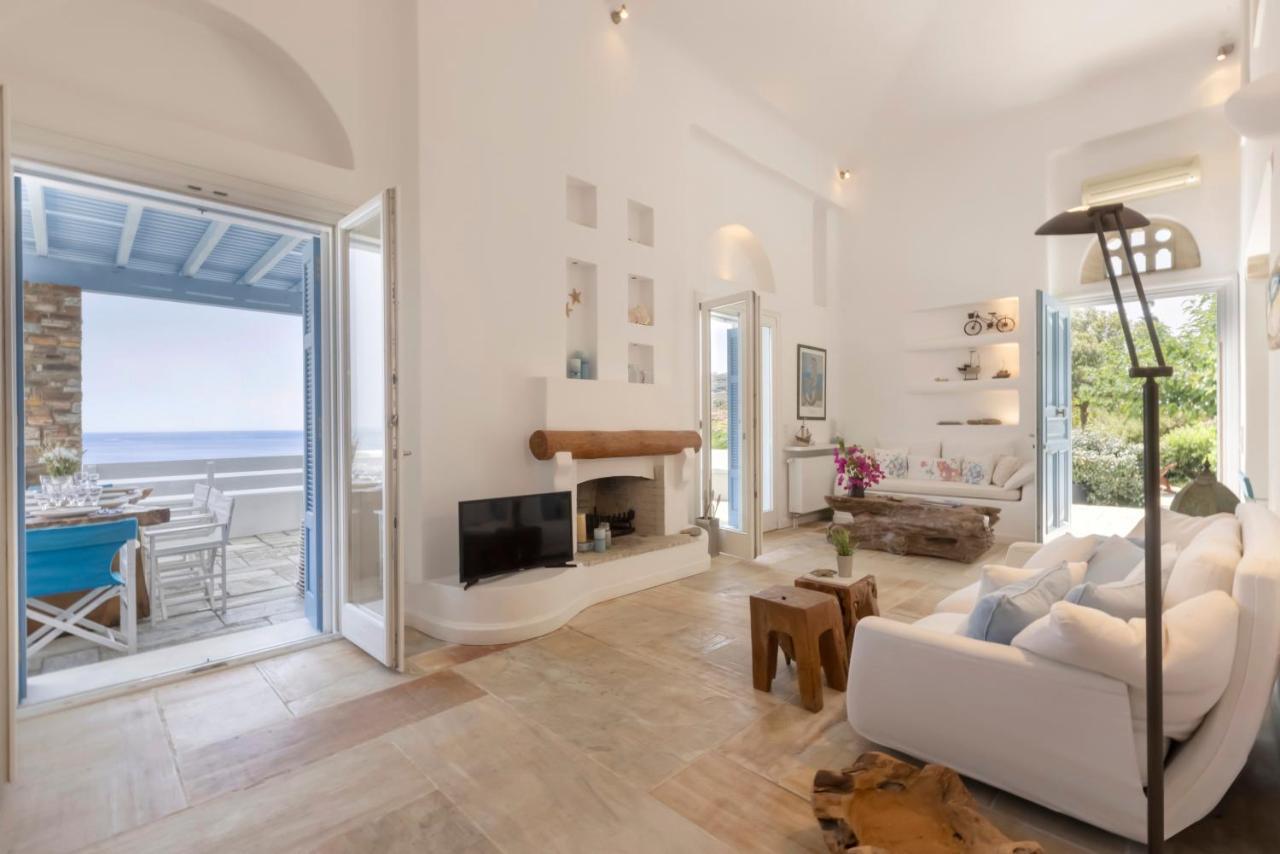 Luxury Villa By The Beach Steniaí Buitenkant foto